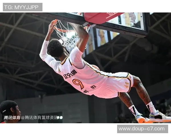 末节体型短板接连被针对!王岚嵚6中4得9分4助攻4失误4犯规 末节体型短板接连被针对!王岚嵚6中4得9分4助攻4失误4犯规